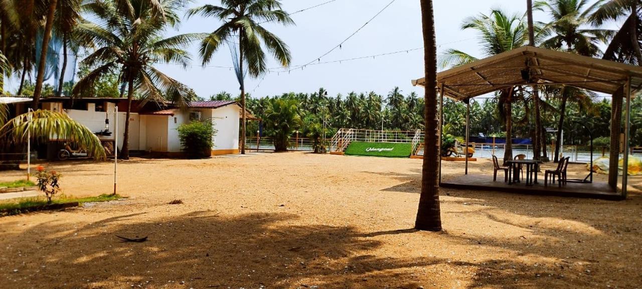 Hangout Kalyānpur Exterior foto